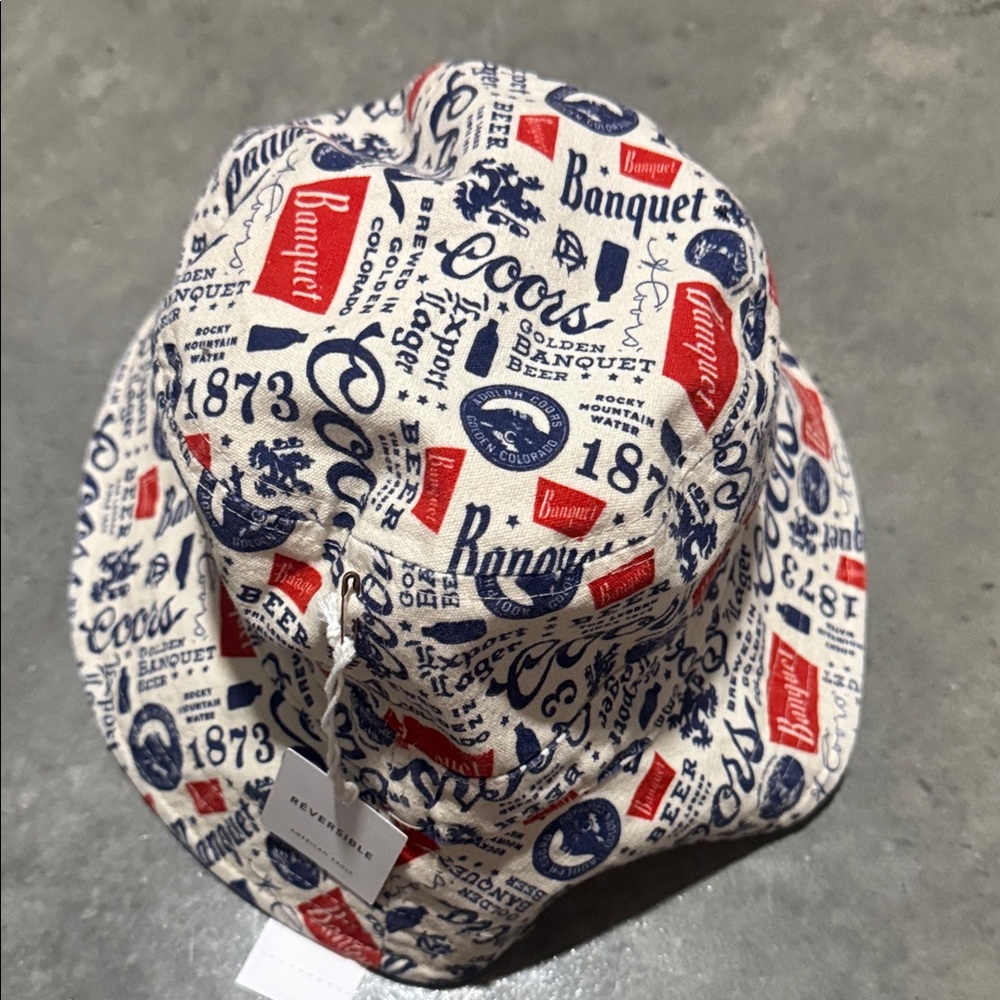 American Eagle Outfitters coors Graphic Bucket Hat - Red and Blue